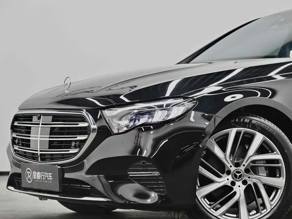 Mercedes-Benz E-Class 2025 — фото 16