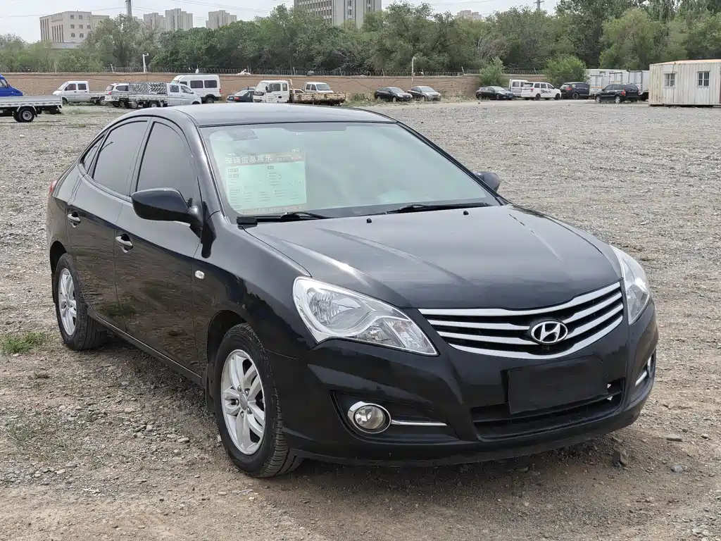 Hyundai Elantra 2013