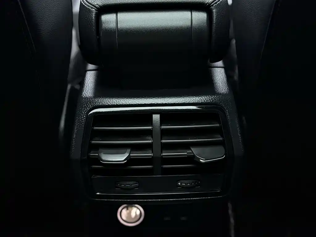 Audi Q3 2022 — фото 25