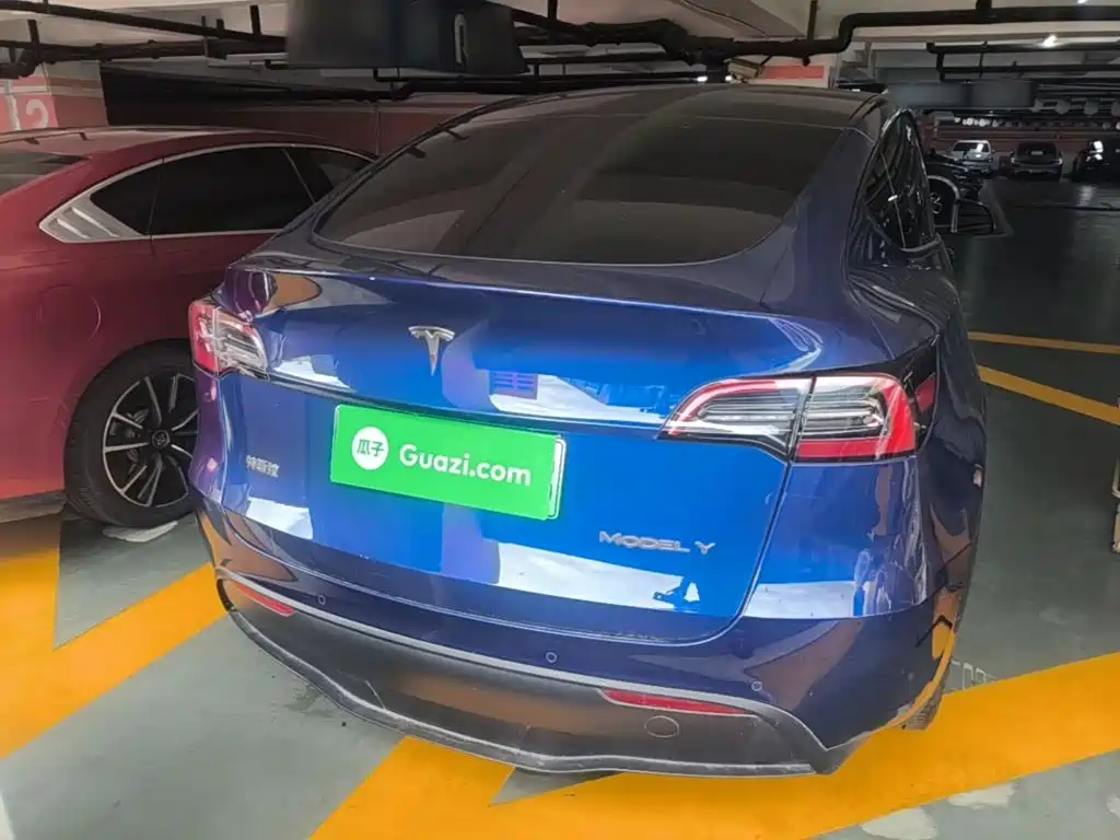 Tesla Model Y 2021