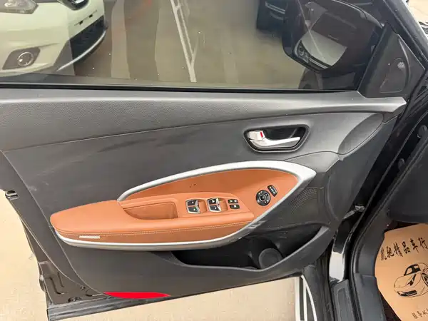 Hyundai Santa Fe 2016