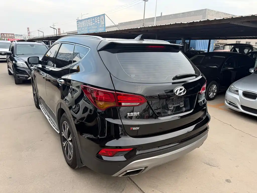 Hyundai Santa Fe 2016 — фото 13