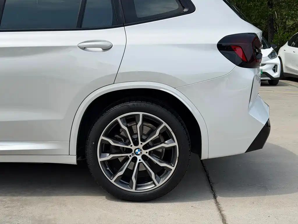BMW X3 2022 — фото 9