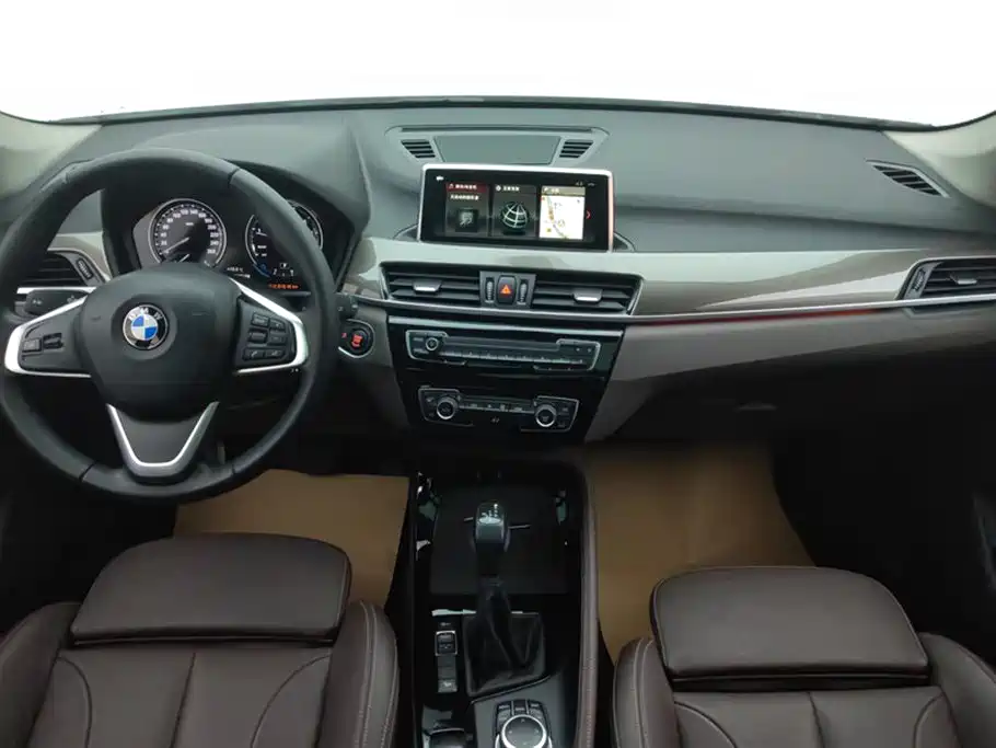 BMW X1 2019 — фото 12