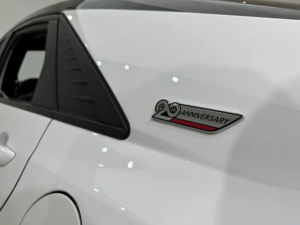 Hyundai Elantra 2022 — фото 30