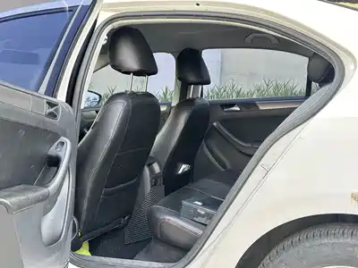 Volkswagen Sagitar 2014