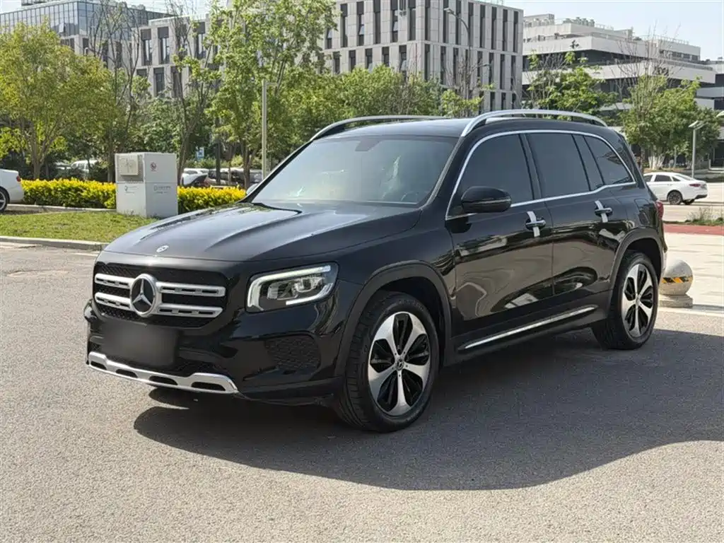 Mercedes-Benz GLB 2022 — фото 1