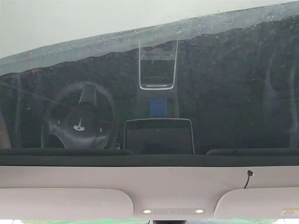 Tesla Model Y 2023 — фото 18