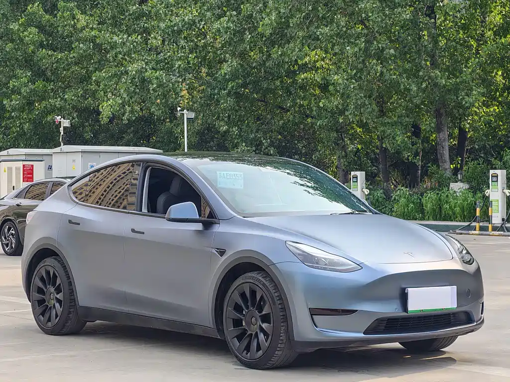 Tesla Model Y 2022 — фото 2