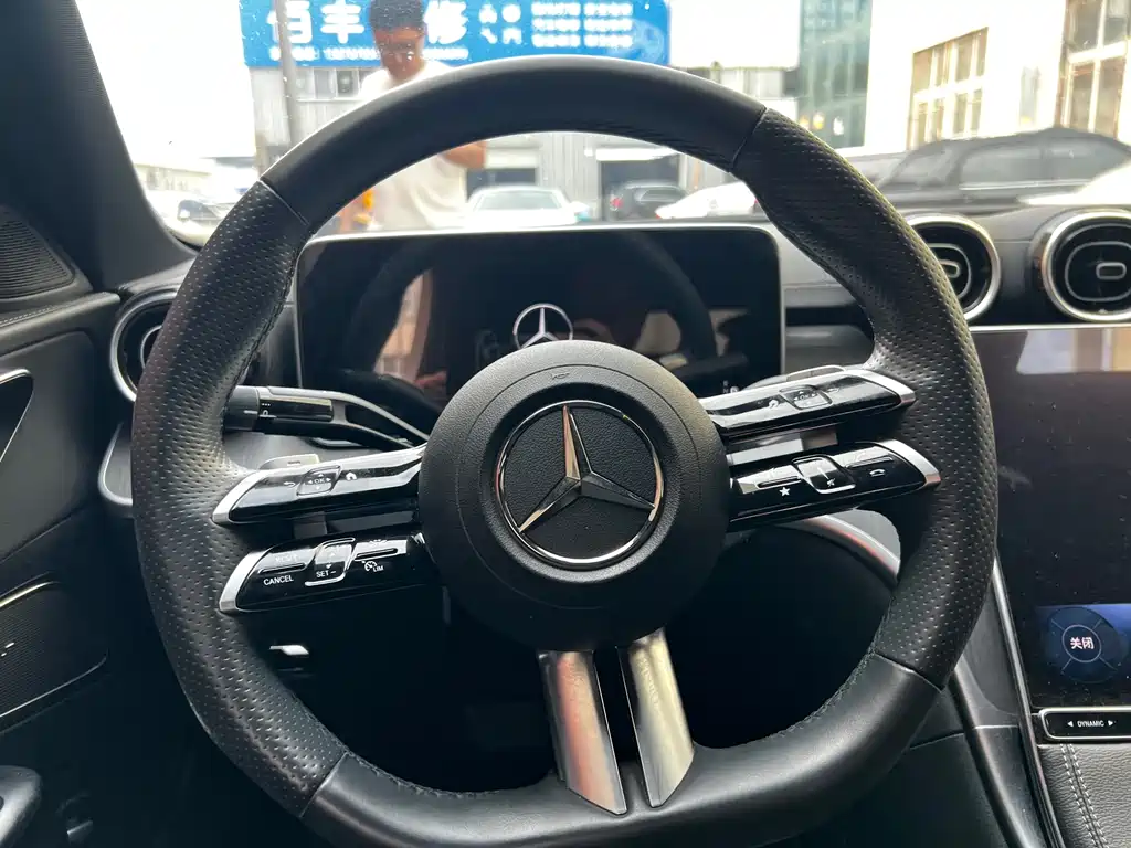 Mercedes-Benz C-Class 2023 — фото 7