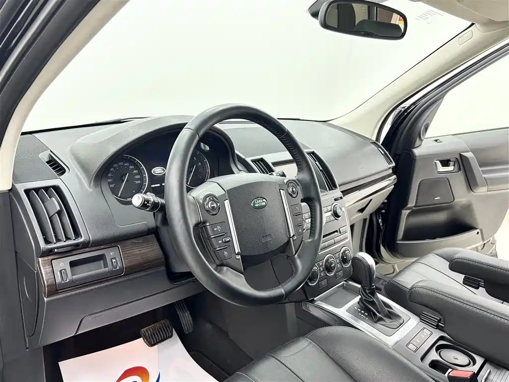 Land Rover Freelander 2 2013 — фото 13