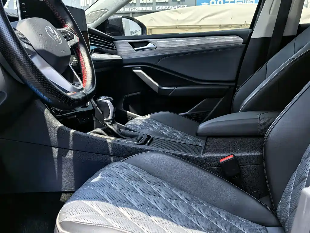Volkswagen Sagitar 2023