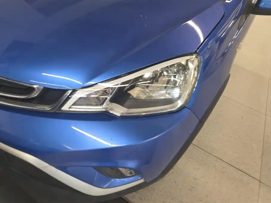 Geely Vision X1 2017