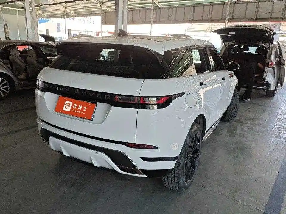 Land Rover Evoque 2021 — фото 10
