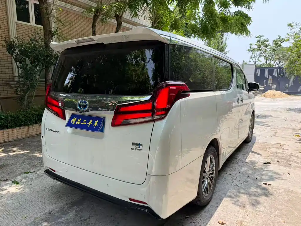 Toyota Alphard 2019 — фото 8