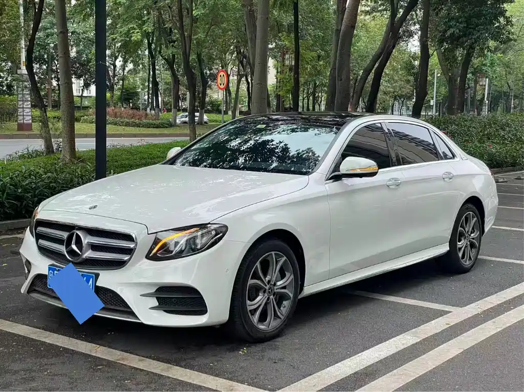Mercedes-Benz E-Class 2020 — фото 10