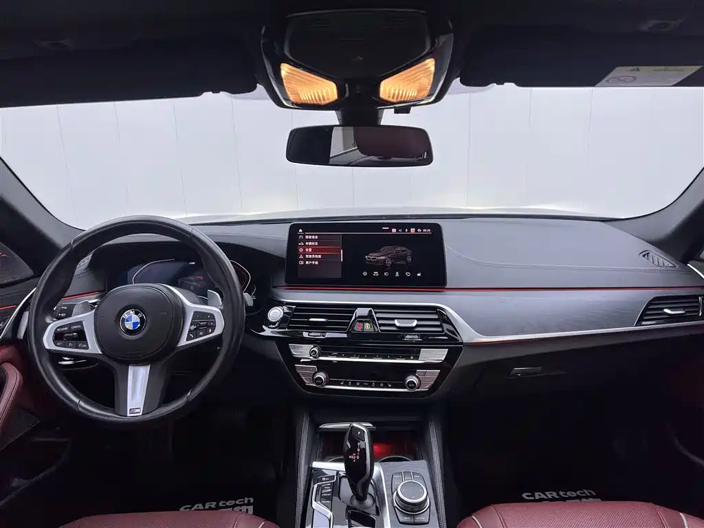 BMW 5 Series 2022 — фото 13