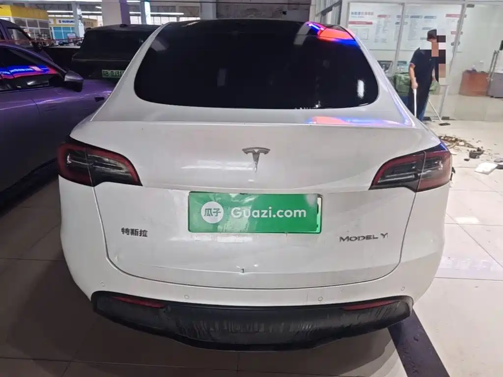 Tesla Model Y 2023 — фото 6