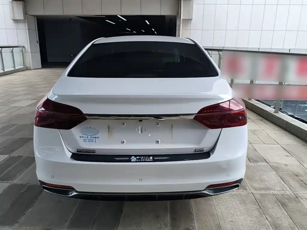 Geely Emgrand 2020