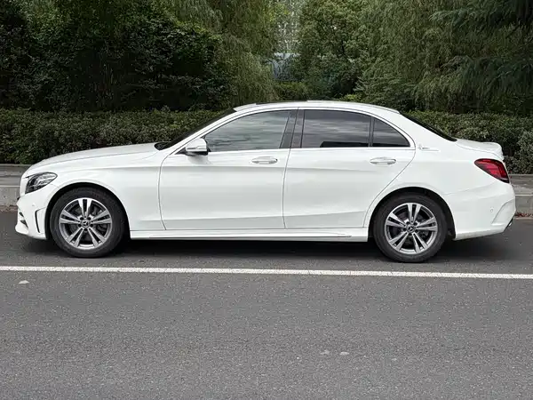 Mercedes-Benz C-Class 2019