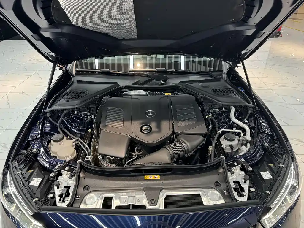 Mercedes-Benz E-Class 2023 — фото 13
