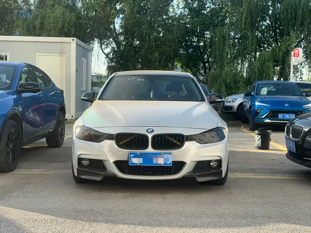 BMW 3 Series 2018 — фото 2