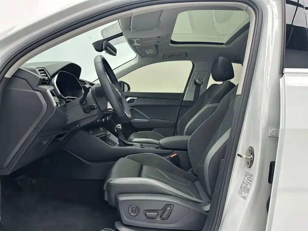Audi Q3 Sportback 2023 — фото 5