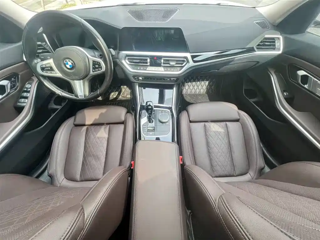 BMW 3 Series 2022 — фото 13