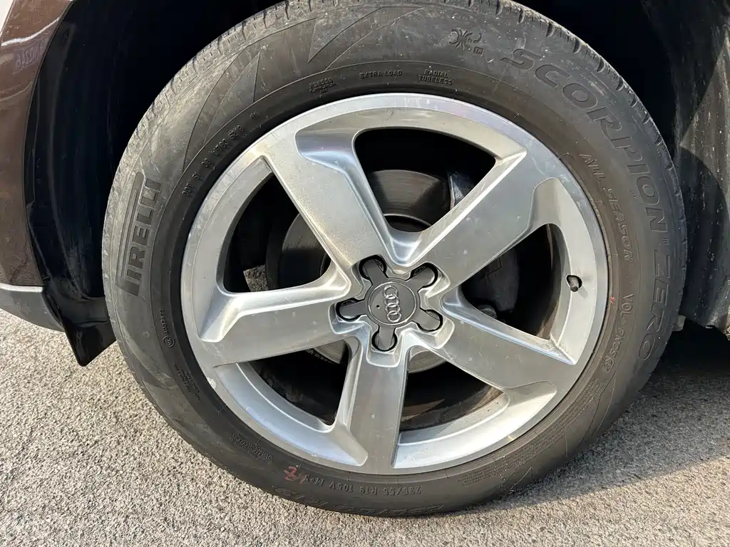 Audi Q5 2016 — фото 30