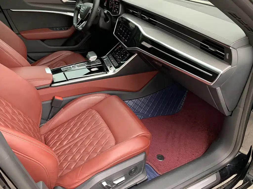Audi A7L 2023 — фото 17