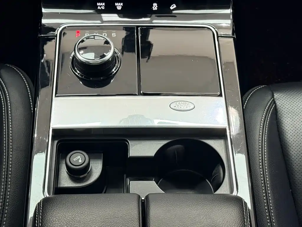 Land Rover Velar 2019 — фото 15