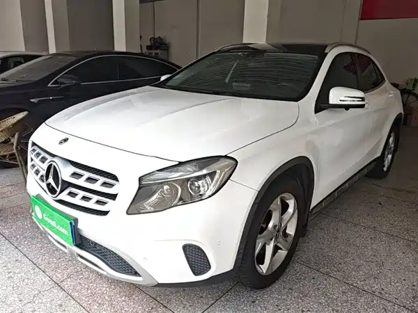 Mercedes-Benz GLA 2018