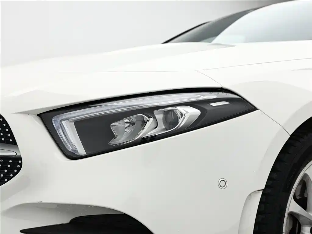 Mercedes-Benz A-Class 2021 — фото 18