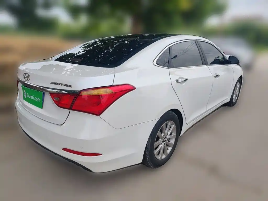 Hyundai Mistra 2014
