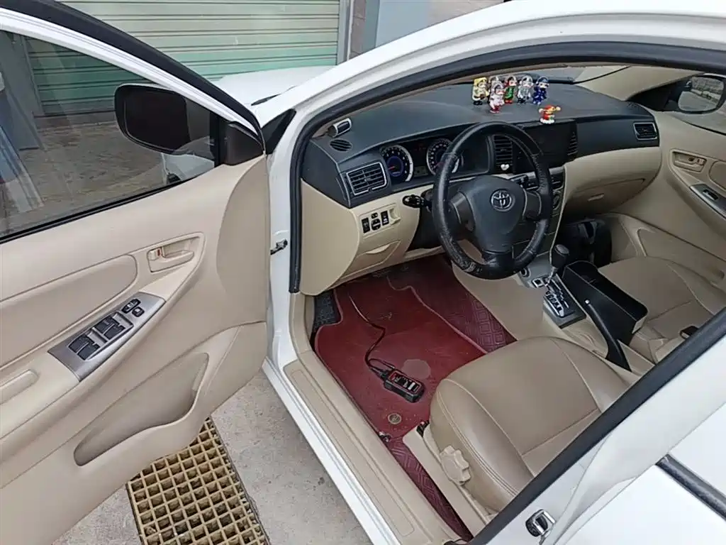 Toyota Corolla 2015 — фото 16