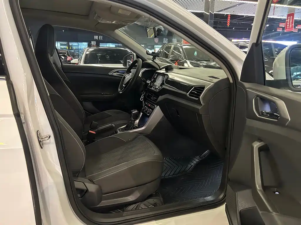 Volkswagen T-Cross 2019