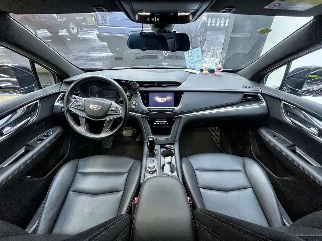 Cadillac XT5 2022 — фото 4