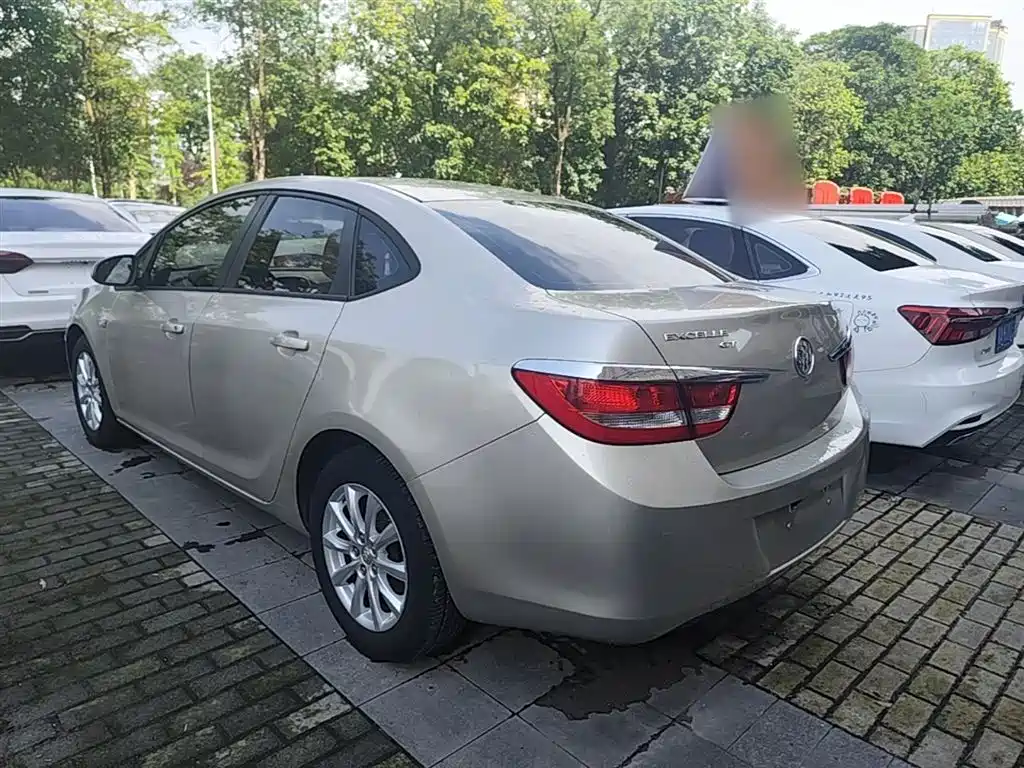 Buick Excelle 2015 — фото 5