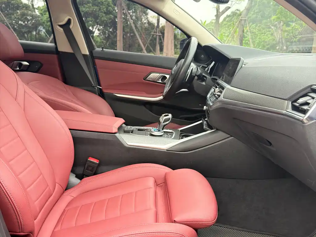 BMW 3 Series 2021 — фото 13