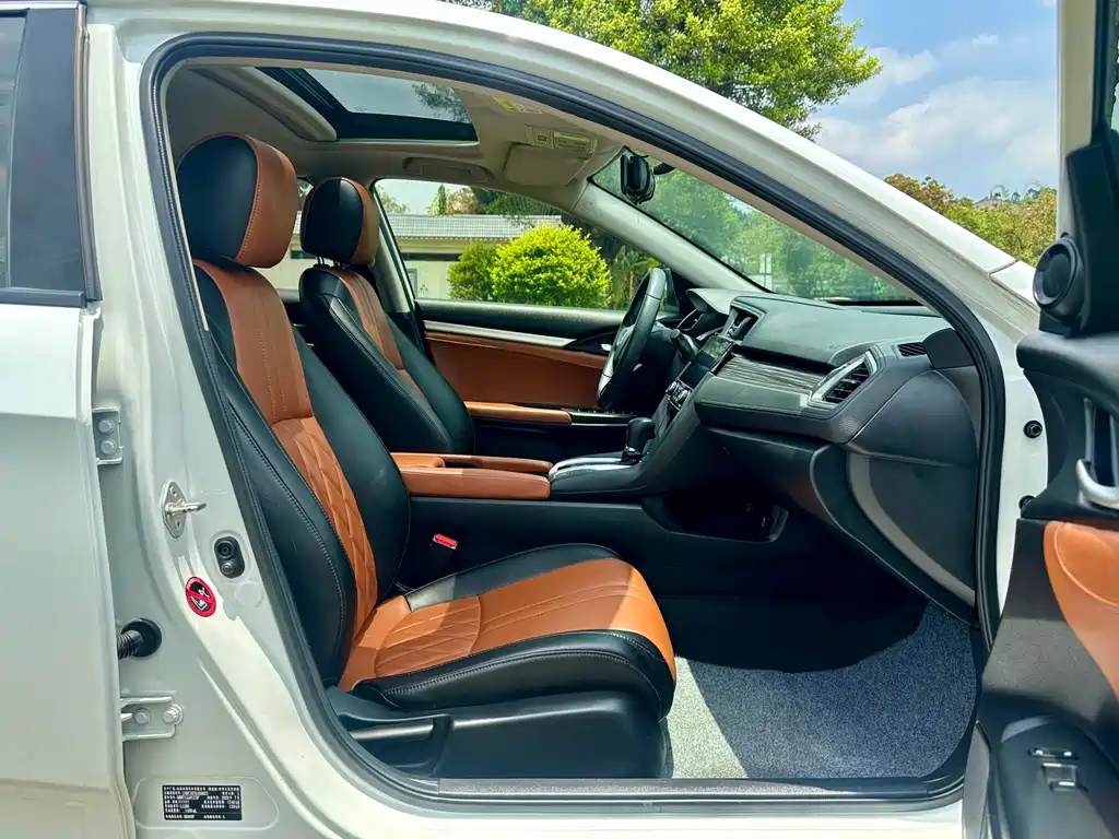 Honda Civic 2020 — фото 10