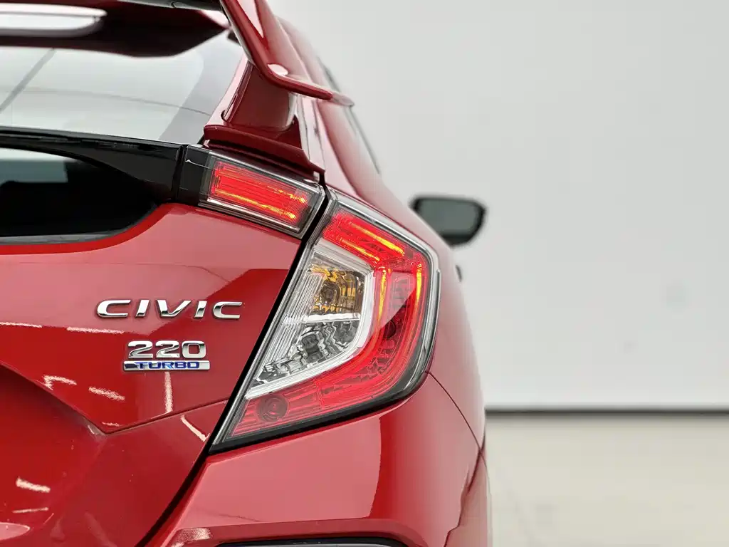 Honda Civic 2021 — фото 11