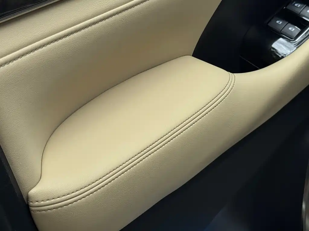 Toyota Vellfire 2021 — фото 8
