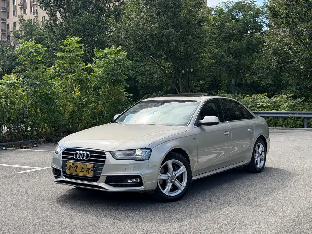 Audi A4L 2015 — фото 1