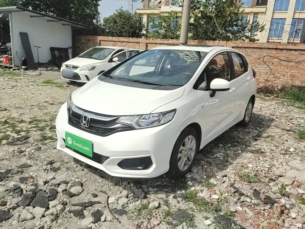 Honda Fit 2018 — фото 2