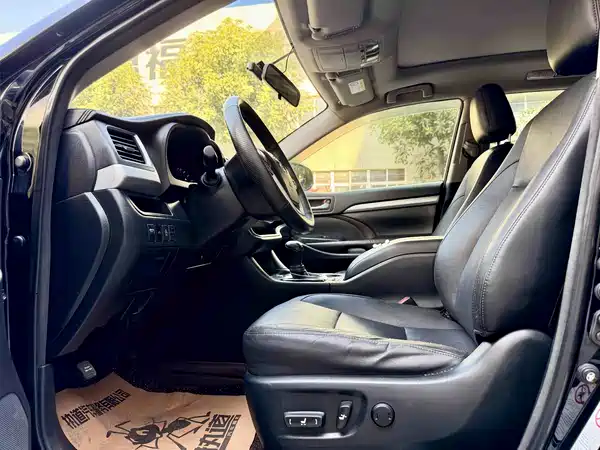 Toyota Highlander 2016