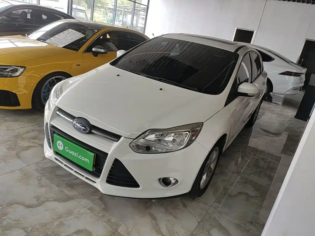 Ford Focus 2015 — фото 2
