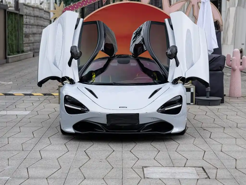 McLaren 720S 2018 — фото 2