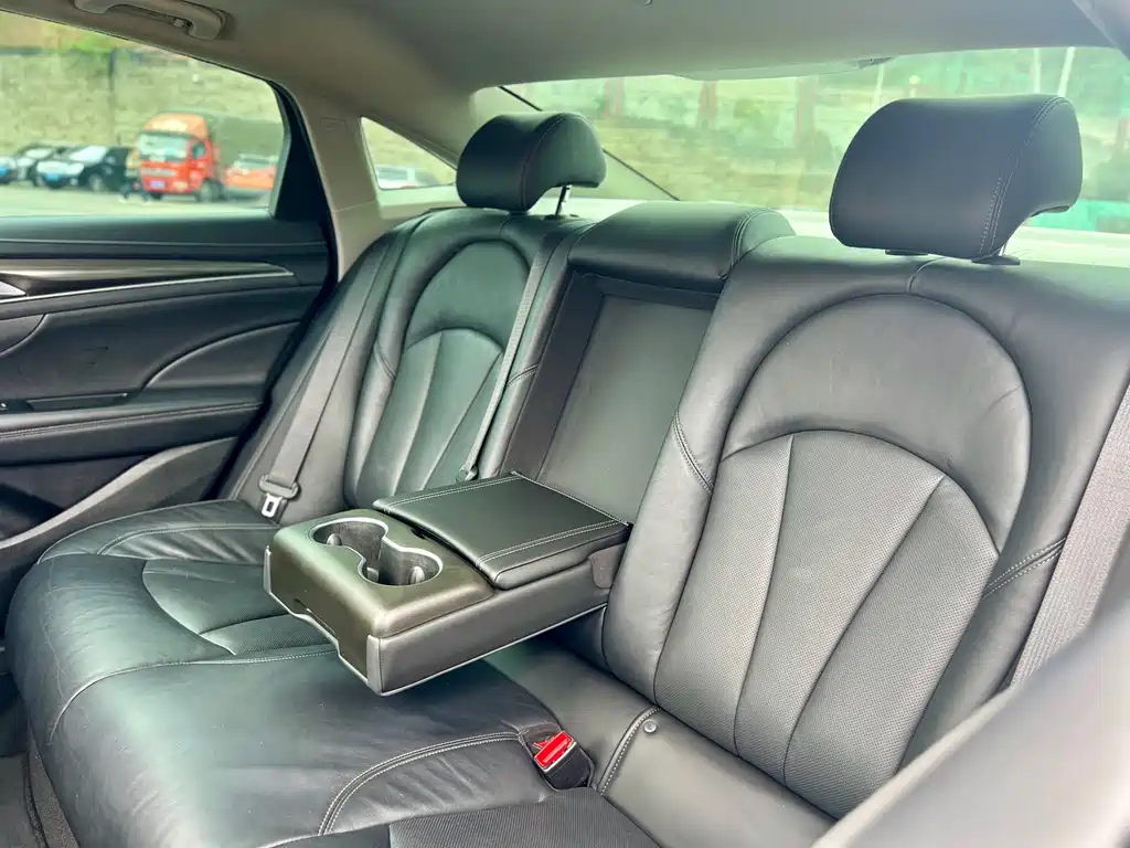 Buick LaCrosse 2019 — фото 14