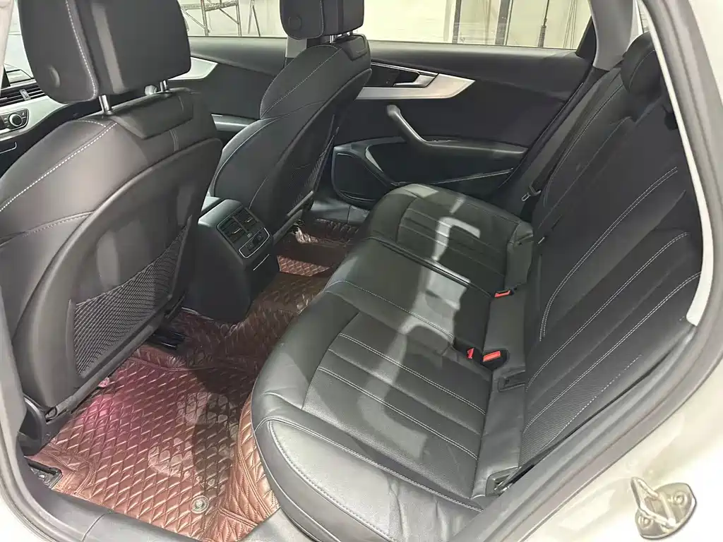 Audi A4L 2022
