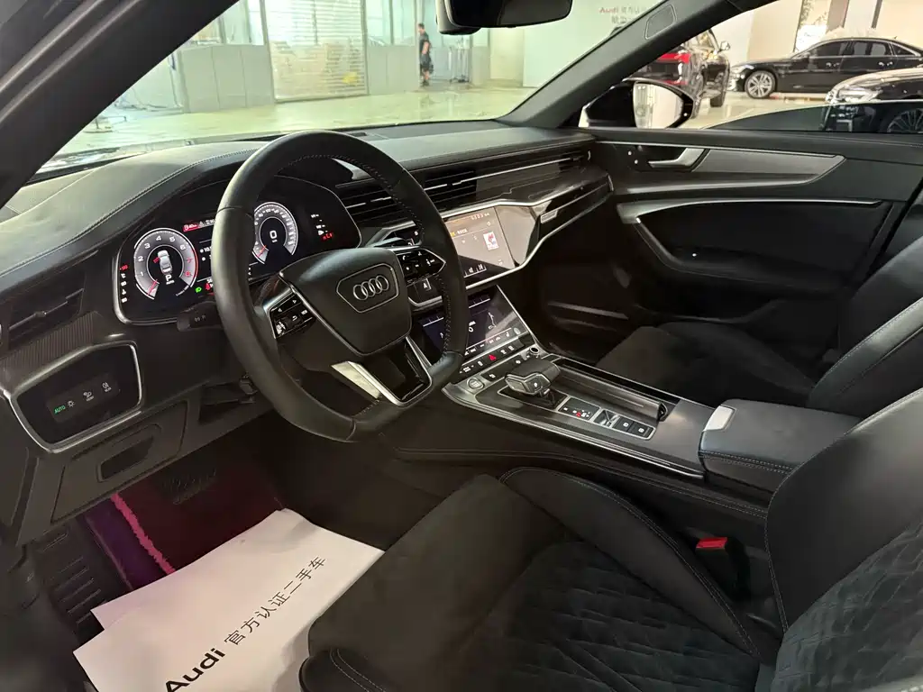 Audi A6L 2020